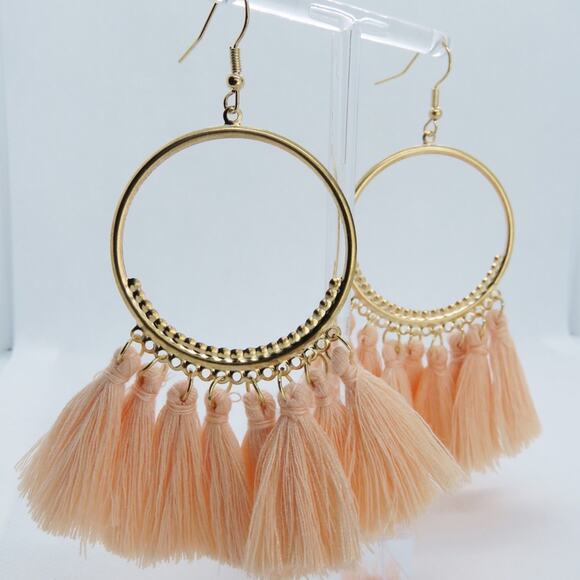 Francesca's Boho Blush Pink Tassel Earrings Gold Chic Bohemian Glam - Picture 5 of 6